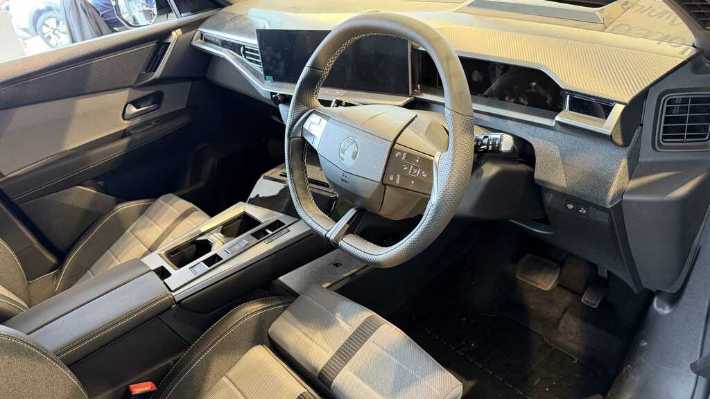 Vauxhall Grandland 1.2 Hybrid 145 Ultimate E-dct6 Fixed Roof 20 Grey #5