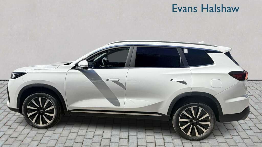 Chery Tiggo 8 1.5T Phev Summit Dht 2026 White #6