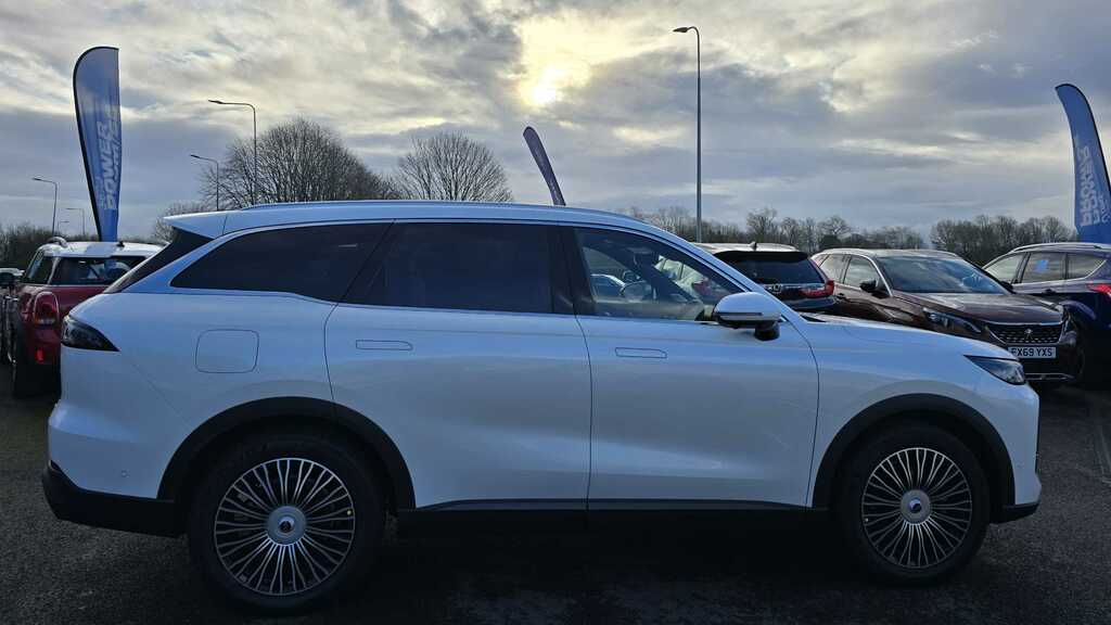 Chery Tiggo 9 1.5T Phev Summit Dht Awd 2026 White #5