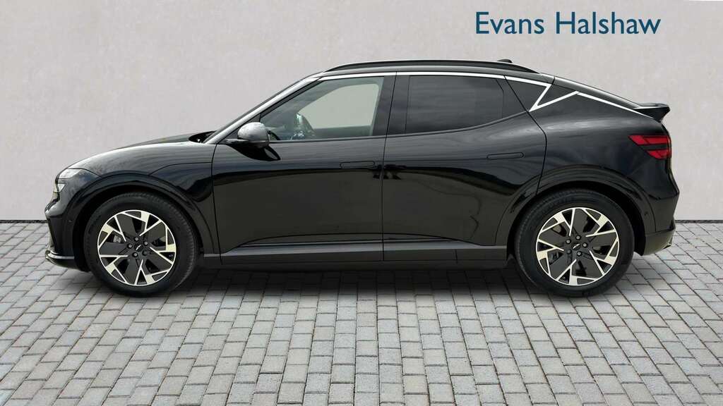 Genesis GV60 168Kw Pure 84Kwh 2025 Black #4