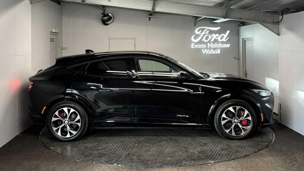 Ford Mustang Mach-E 258Kw Premium 91Kwh Awd 2026 Black #4