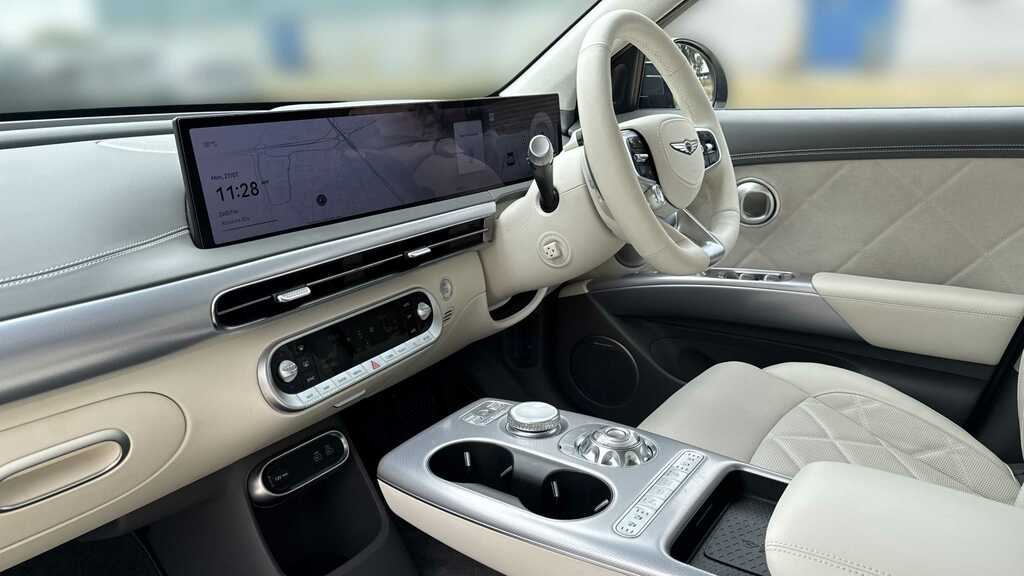 Genesis GV60 Gv60 234Kw Sport 84Kwh Awd Green #10