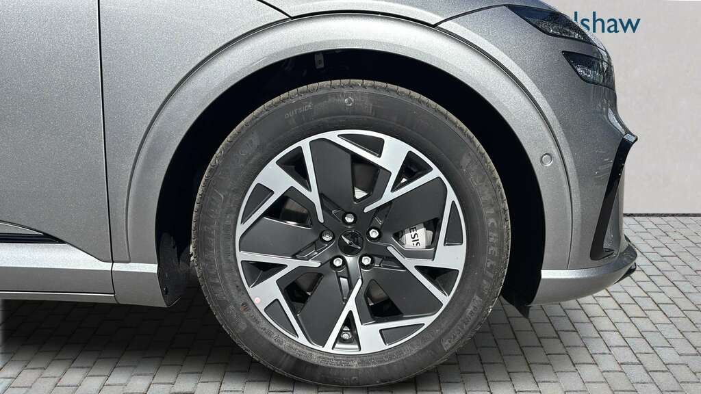 Genesis GV60 168Kw Pure 84Kwh 2026 Silver #6