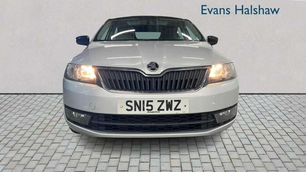 Skoda Rapid Spaceback 1.6 Tdi Cr Se Sport - Pan Roof White #8