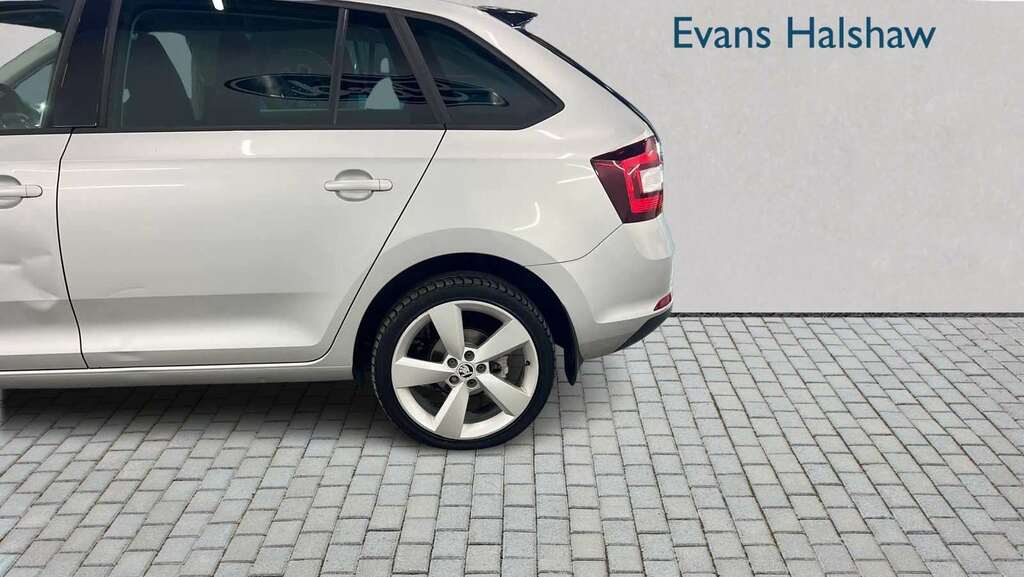 Skoda Rapid Spaceback 1.6 Tdi Cr Se Sport - Pan Roof White #13