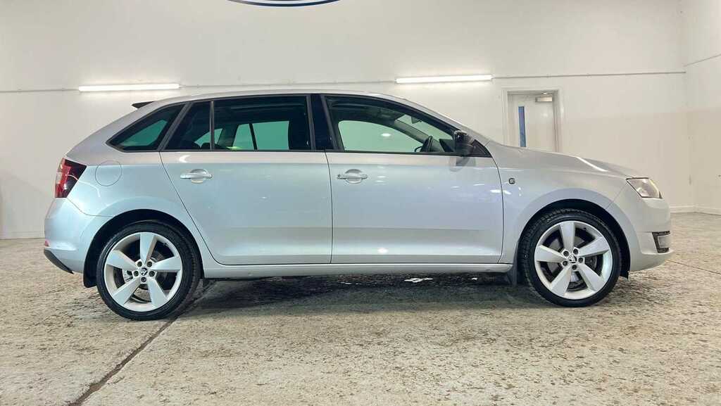Skoda Rapid Spaceback 1.6 Tdi Cr Se Sport - Pan Roof White #14