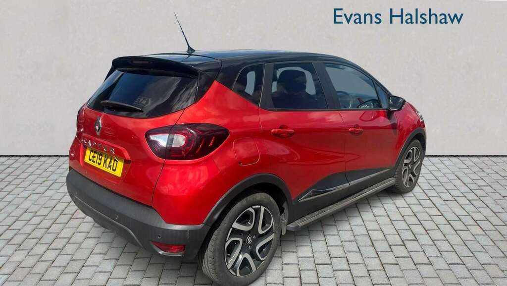 Renault Captur 0.9 Tce 90 Iconic 2019 Red #3