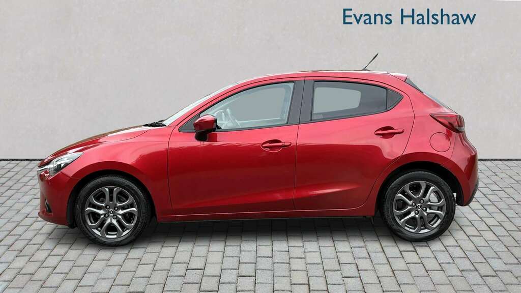Mazda 2 1.5 Sport Nav 2017 Red #4