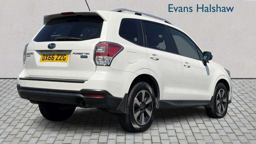 Subaru Forester 2.0D Xc Lineartronic 2016 White #6