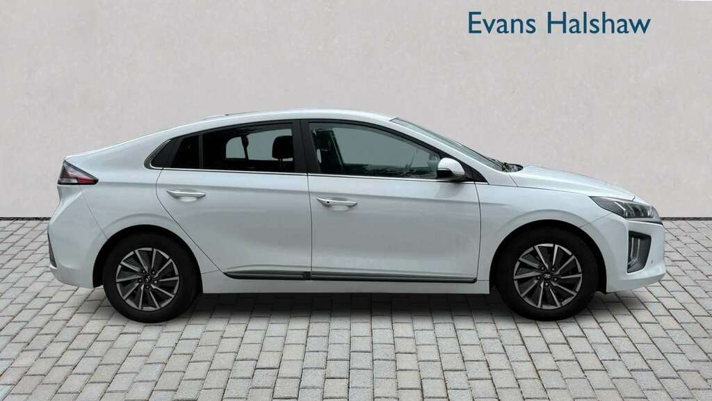 Hyundai Ioniq 100Kw Premium Se 38Kwh 2022 White #4
