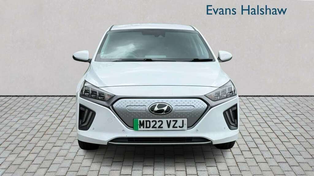 Hyundai Ioniq 100Kw Premium Se 38Kwh 2022 White #3