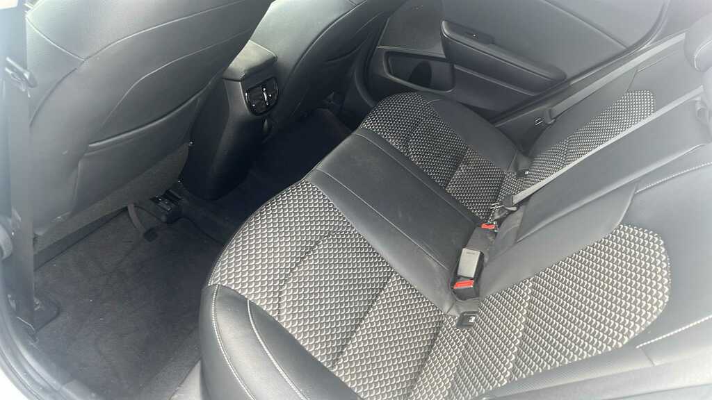 Kia Xceed 1.6 Gdi 8.9Kwh 4 Suv Plug-in Hybrid Dct Black #13