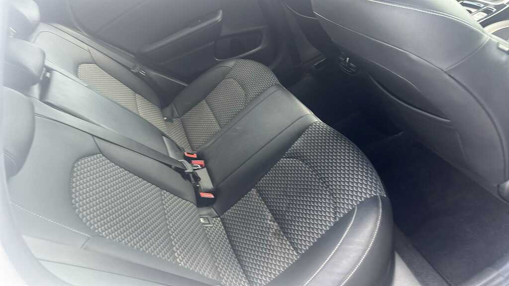 Kia Xceed 1.6 Gdi 8.9Kwh 4 Suv Plug-in Hybrid Dct Black #14