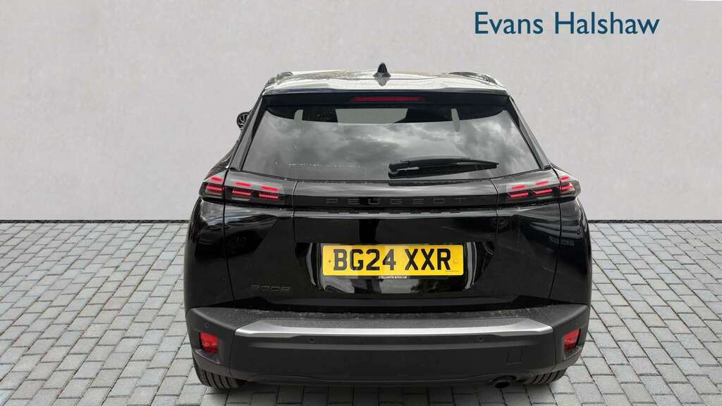 Peugeot 2008 1.2 Puretech Allure 2024 Black #4
