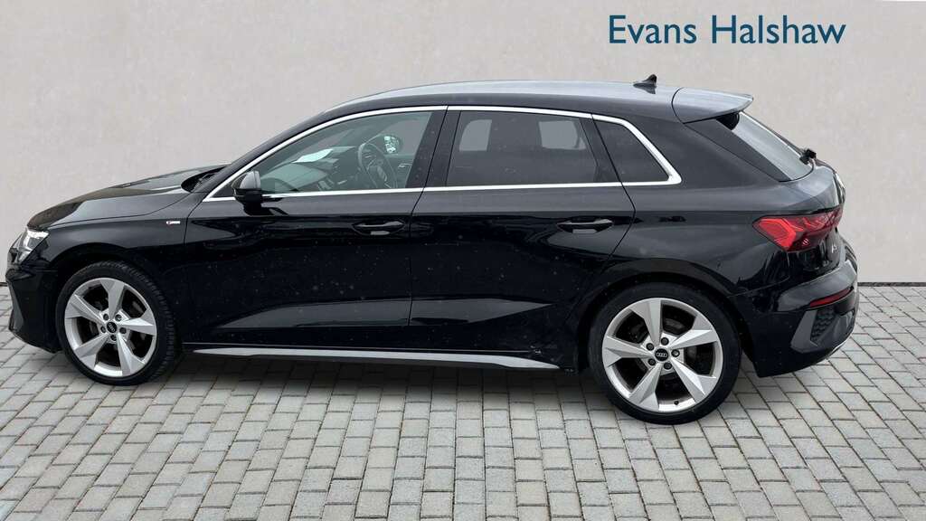 Audi A3 35 Tfsi Edition 1 S Tronic Comfortsound White #3