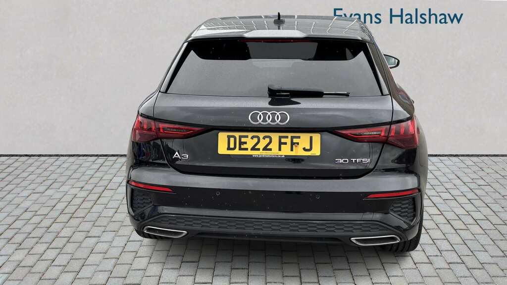 Audi A3 35 Tfsi Edition 1 S Tronic Comfortsound White #5