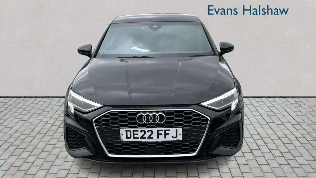 Audi A3 35 Tfsi Edition 1 S Tronic Comfortsound White #4