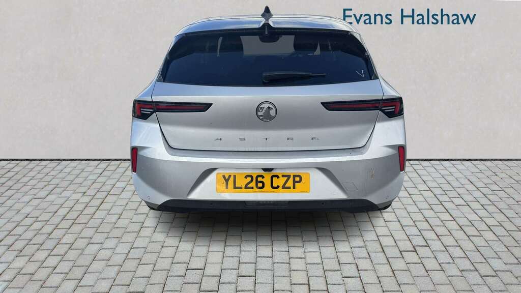 Vauxhall Astra 1.2 Turbo 130 Griffin 2026 White #6