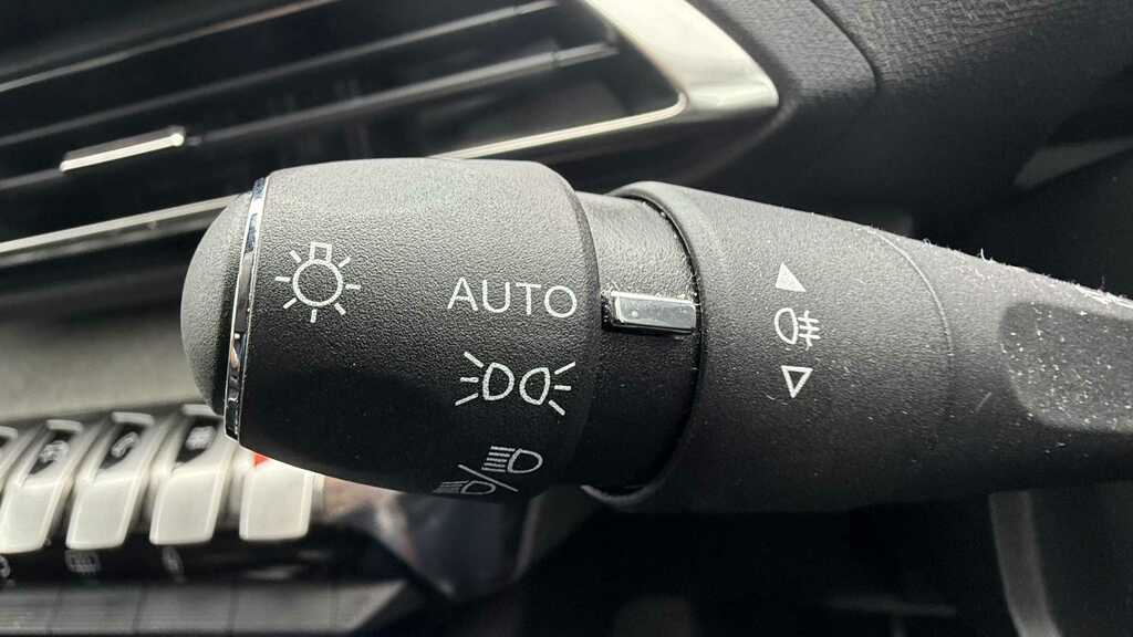 Peugeot 5008 Allure Premium Grey #18