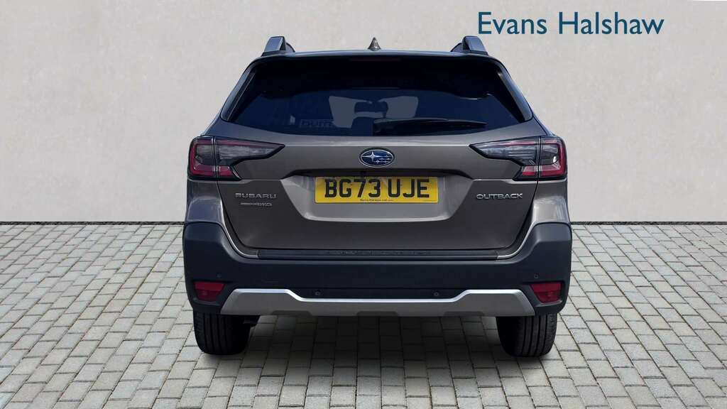 Subaru Outback 2.5I Touring Lineartronic 2023 Gold #3