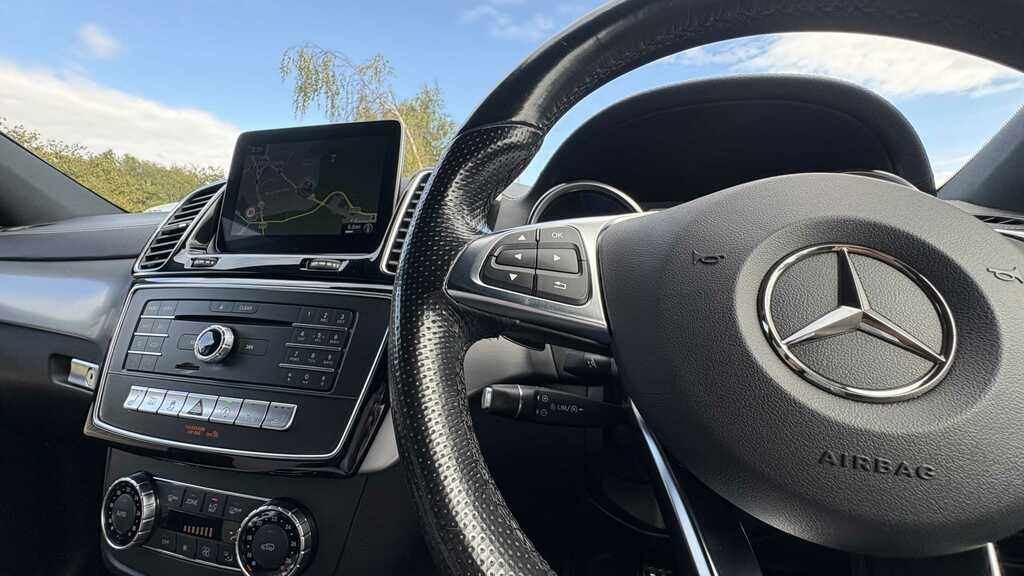 Mercedes-Benz GLE Coupe 350D V6 Amg Night Edition Premium Plus Coupe Grey #9