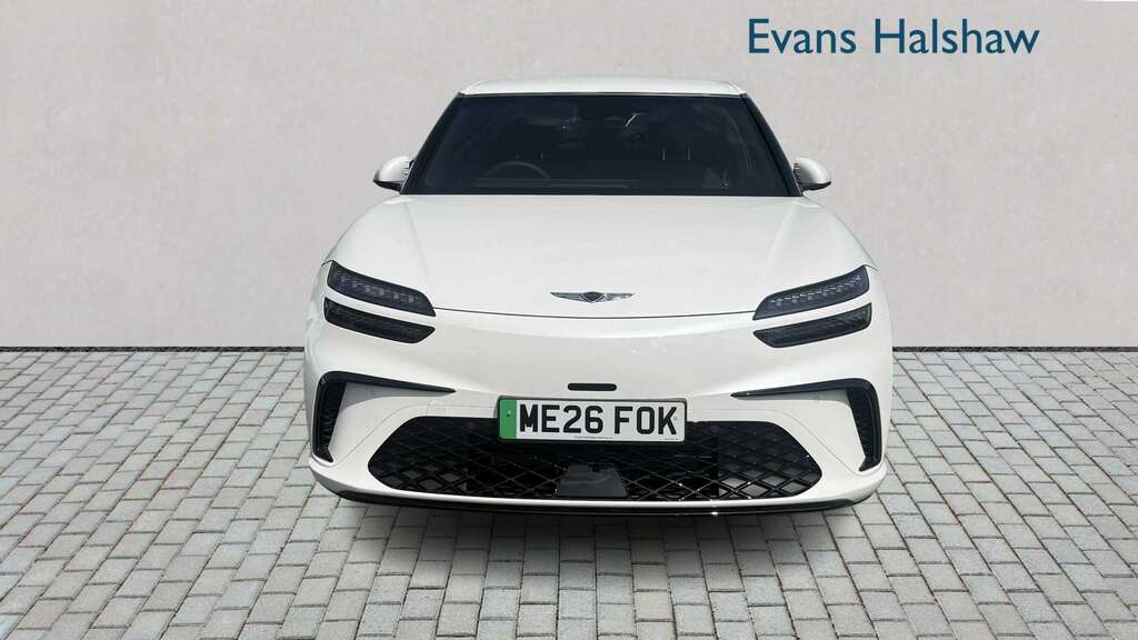 Genesis GV60 234Kw Sport 84Kwh Awd 2026 White #3