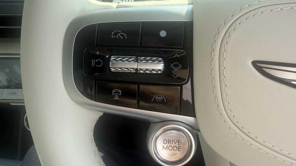 Genesis GV60 234Kw Sport 84Kwh Awd 2026 Green #16