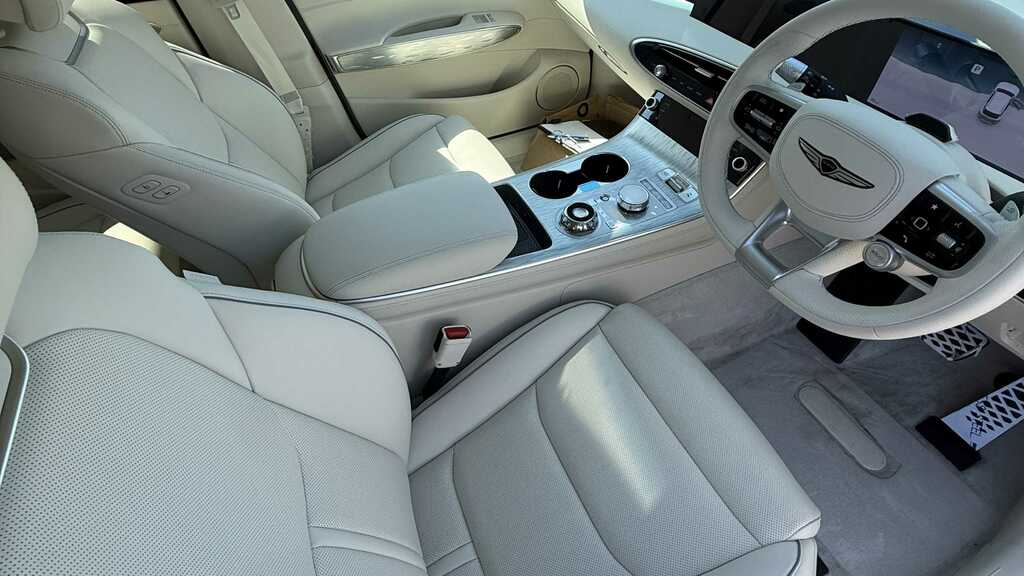 Genesis GV70 84Kwh Dual Motor Pure Suv 4Wd  #12