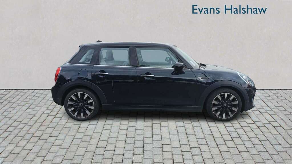Mini Hatch 1.5 Cooper Exclusive II Comfort Pack 2019 YM69FCO Black #3
