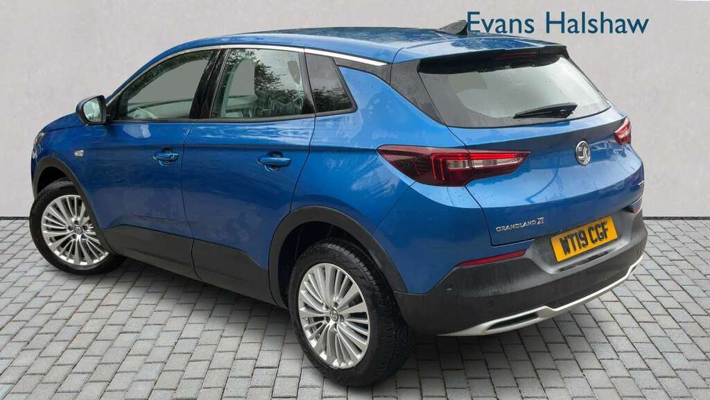 Vauxhall Grandland X 1.2 Turbo Tech Line Nav 8 Speed 2019 Blue #2