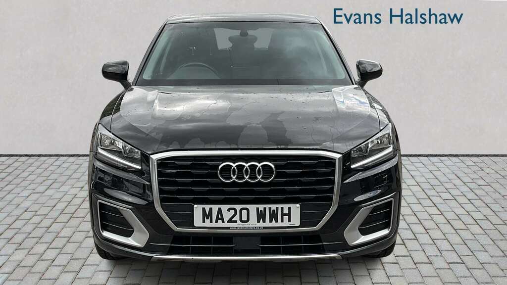 Audi Q2 30 Tfsi Technik 2020 MA20WWH Black #4