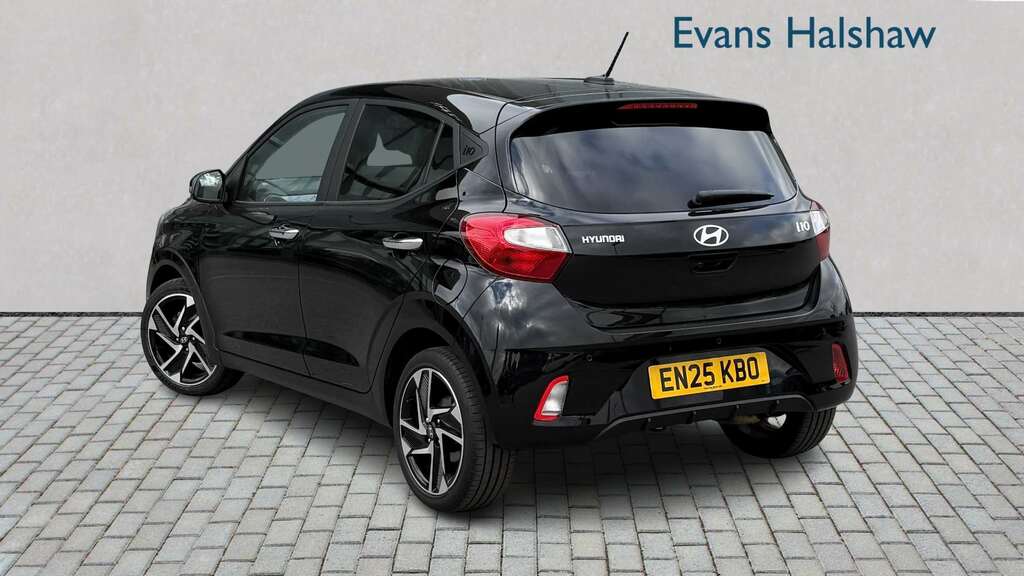 Hyundai I10 1.0 63 Premium Nav 2025 Black #2