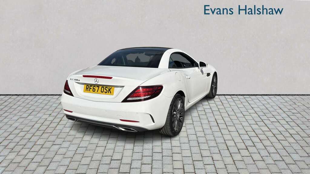 Mercedes-Benz SLC 250D Amg Line 9G-tronic 2017 White #4