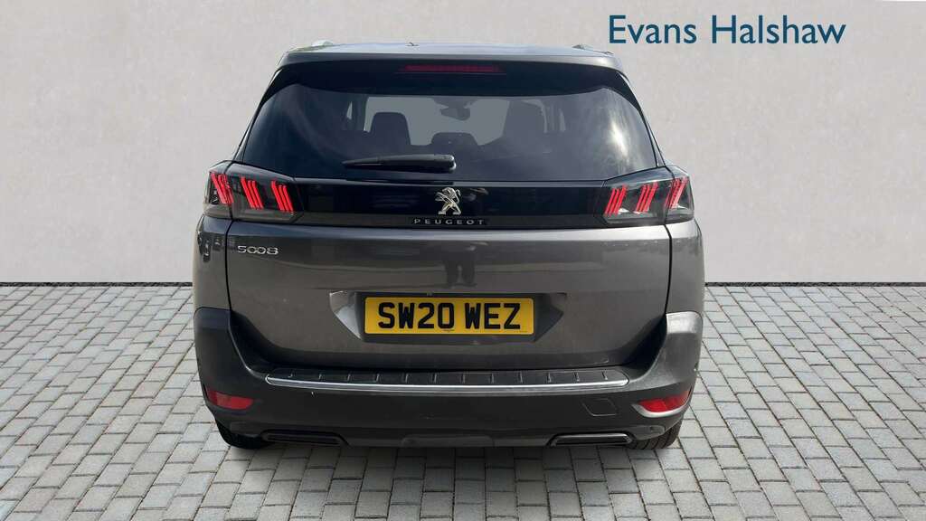 Peugeot 5008 1.5 Bluehdi Allure Premium Eat8 2021 Grey #2