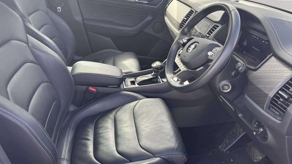 Skoda Kodiaq 1.5 Tsi E-tec Se L Dsg 7 Seat 2024 White #7