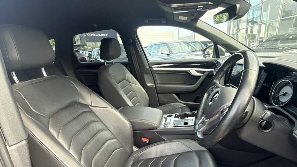 Volkswagen Touareg 3.0 V6 Tdi 4Motion R-line Tip 2019 Grey #4