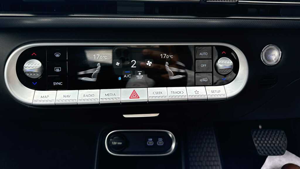 Genesis GV60 84Kwh Sport Suv 4Wd Dual Motor Green #26