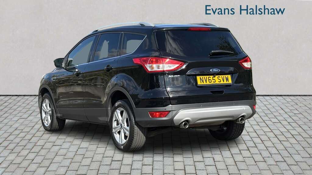Ford Kuga 2.0 Tdci 150 Zetec 2Wd 2016 Black #2