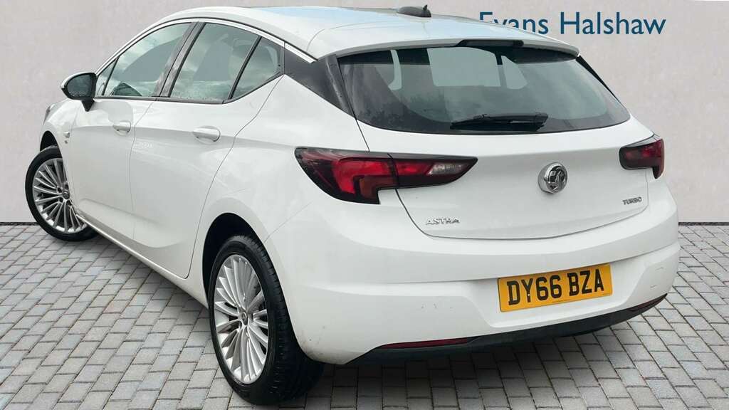 Vauxhall Astra 1.4T 16V 150 Elite 2016 White #2