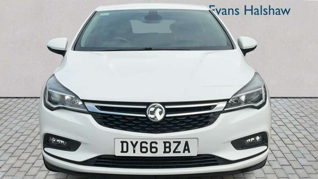 Vauxhall Astra 1.4T 16V 150 Elite 2016 White #4