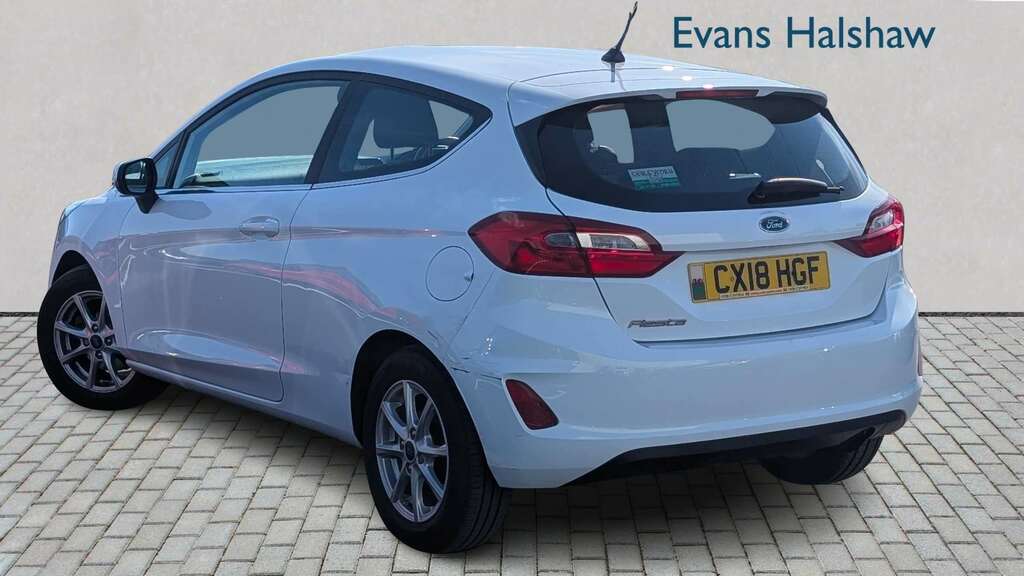 Ford Fiesta 1.0 Ecoboost Zetec 2018 White #2
