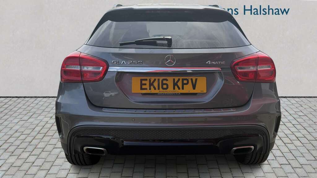 Mercedes-Benz GLA Class 2.0 Gla250 Amg Line 7G-dct 4Matic Euro 6 Ss White #4