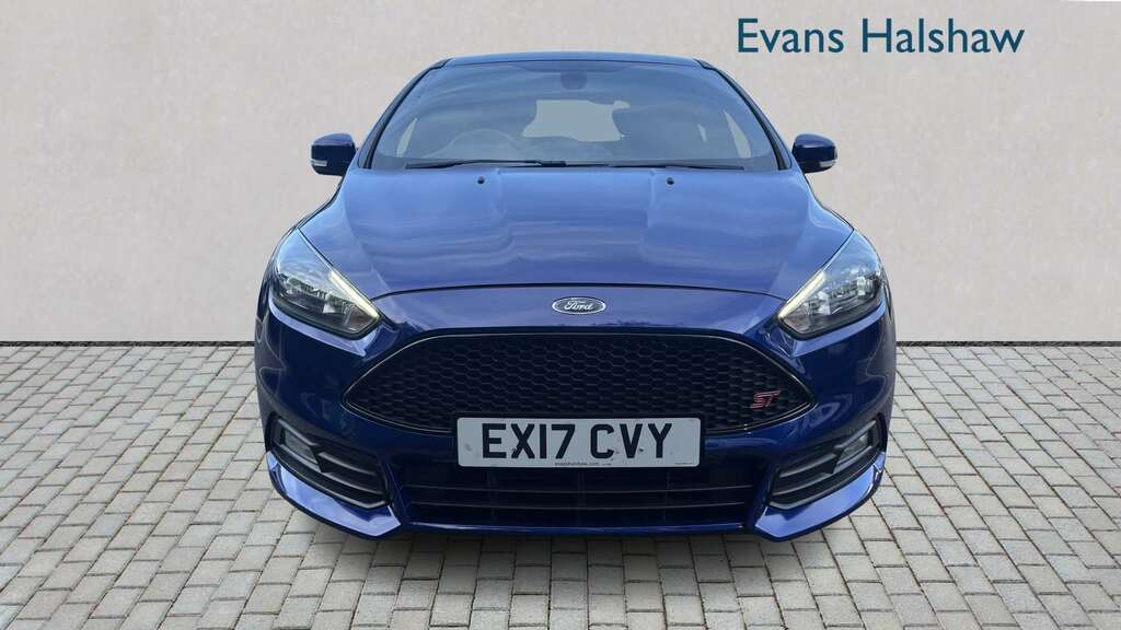 Ford Focus 1.5T Ecoboost Titanium Estate Eu Red #3