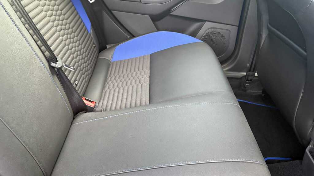 Ford Focus 1.5T Ecoboost Titanium Estate Eu Red #16