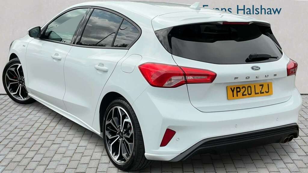Ford Focus 1.0 Ecoboost 125 St-line X 2020 White #2