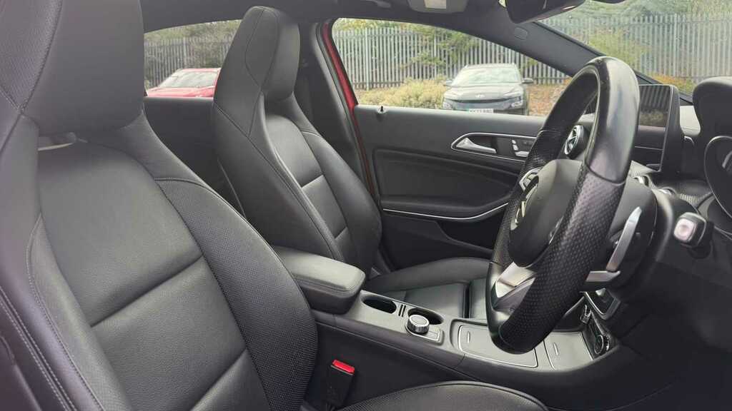 Mercedes-Benz A Class A200d Amg Line Premium Plus 2016 Red #5
