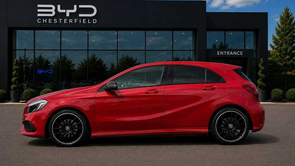 Mercedes-Benz A Class A200d Amg Line Premium Plus 2016 Red #4
