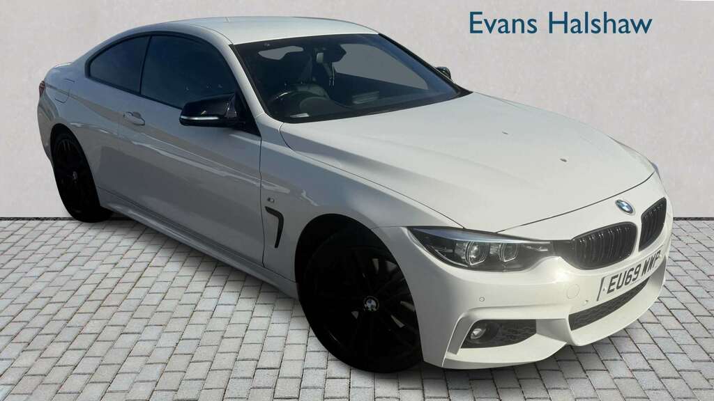 BMW 4 Series 420I Xdrive M Sport Professional Media White