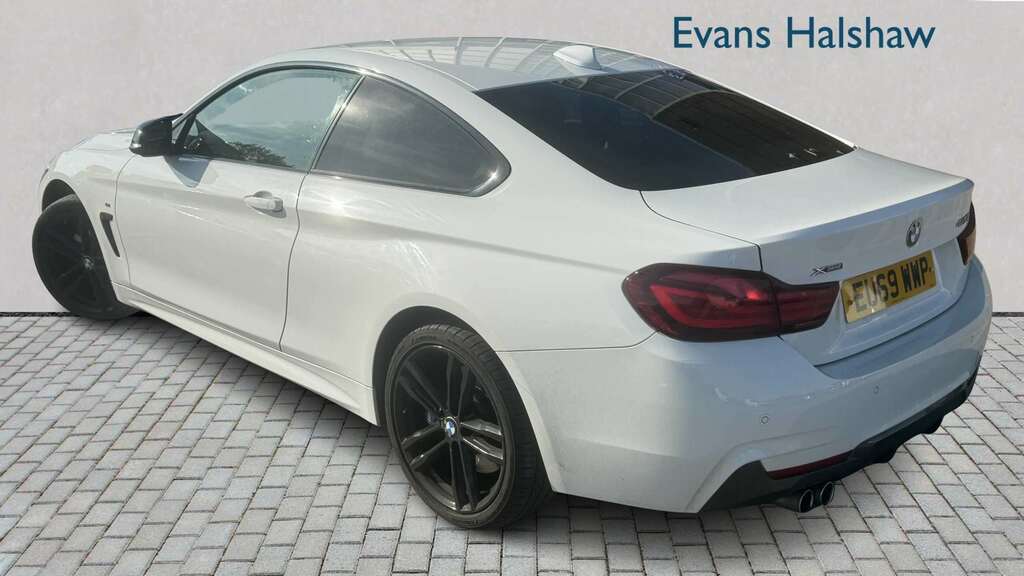 BMW 4 Series 420I Xdrive M Sport Professional Media White #2