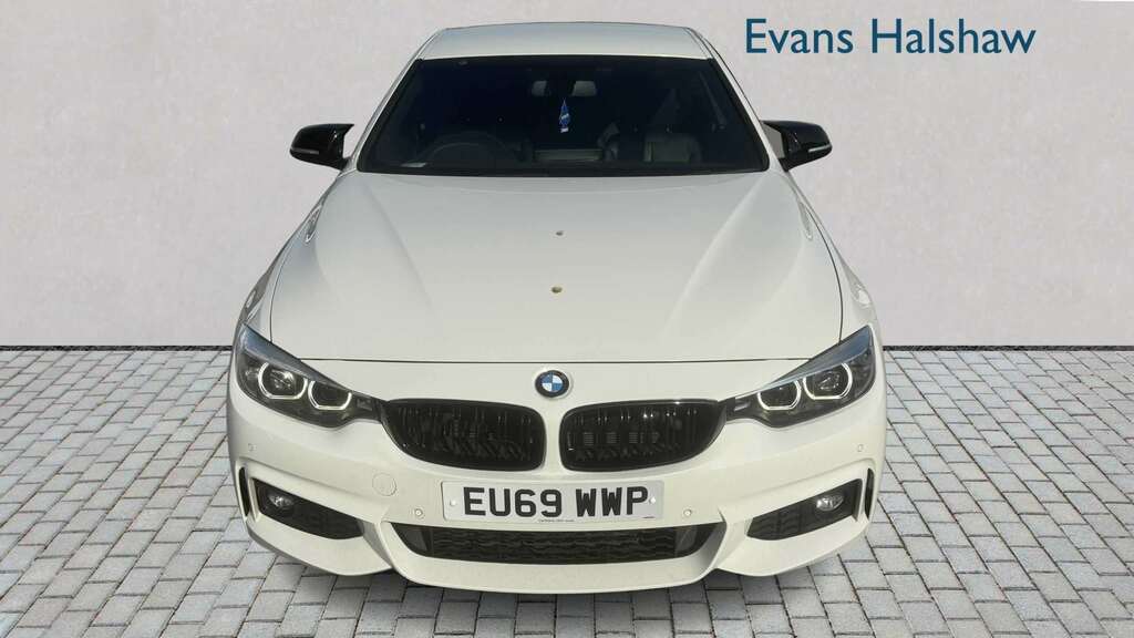 BMW 4 Series 420I Xdrive M Sport Professional Media White #4